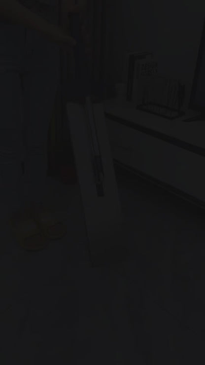 Self-Wringing Flat Mop